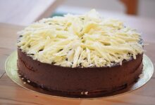 Torta Mousse De Chocolate E Cerejas