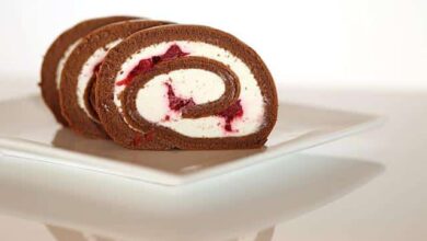 Rocambole De Chocolate Com Morango