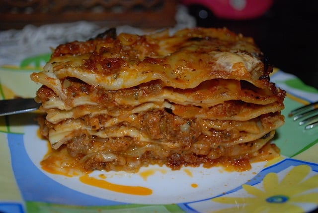 Lasanha De Carne Moída Com Massa De Pastel