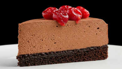 torta mousse de chocolate e cerejas
