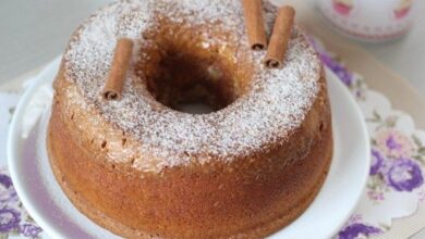 Bolo Delicioso De Paçoquinha Com Açúcar e Canela