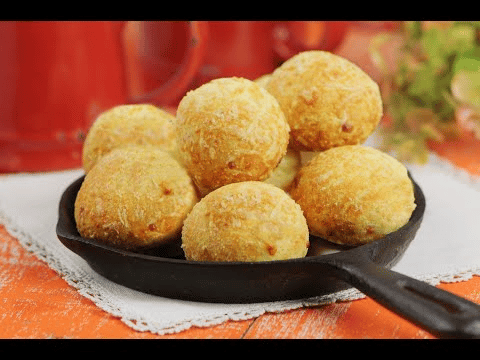 Receita De Pão De Queijo Crocante Com 3 Queijos