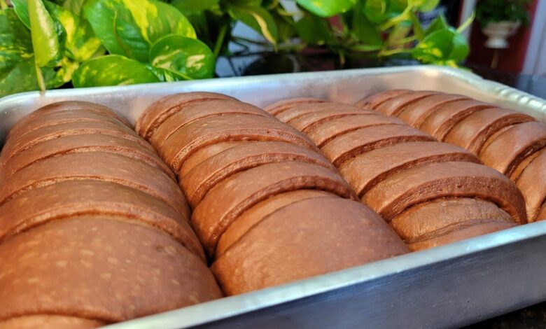 Pão Doce de Chocolate Que Pode Rechear Com o Que Você Quiser