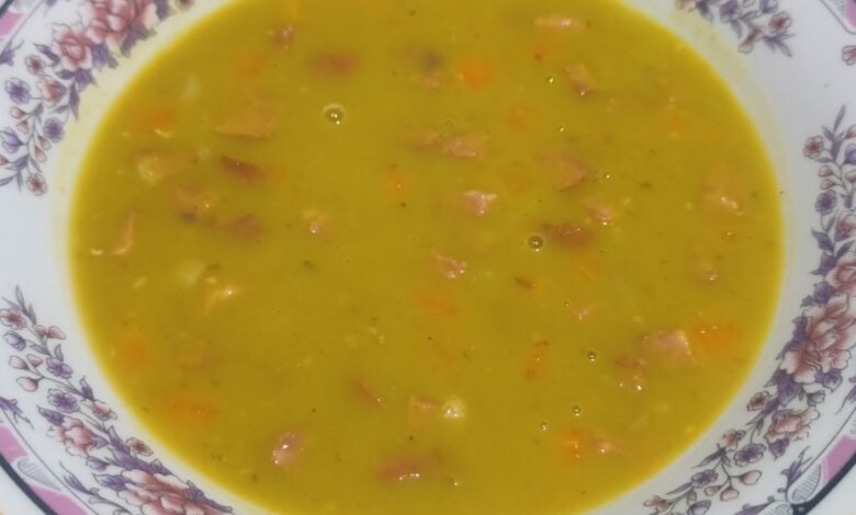 Sopa de Ervilha com Calabresa na Panela de Pressão