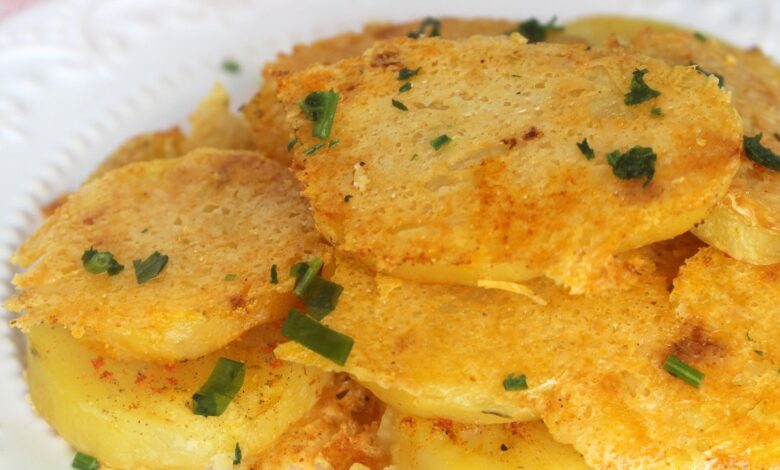 Petisco de Batata Assada Com Crosta de Queijo Parmesão